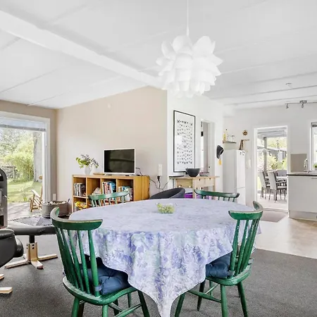 度假居 Pet Friendly In With Wifi 欧德尔